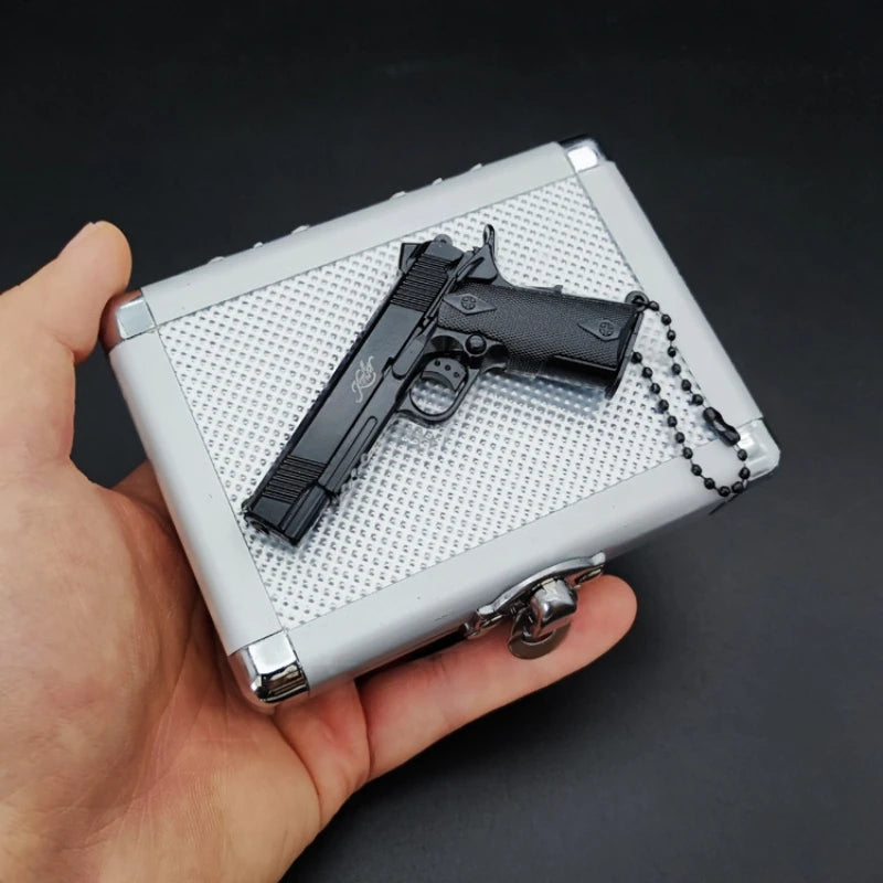 1:3 Colt 1911 Mini PUBG Metal Model Toy Gun Decoration Toys Guns Arms Alloy Pistolas Key Chain Pistol